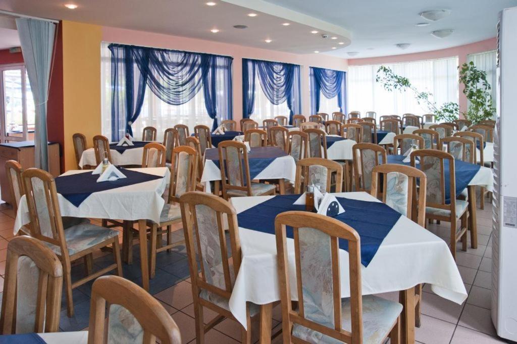 Regina Hotel Slăntjev Brjag Exteriör bild
