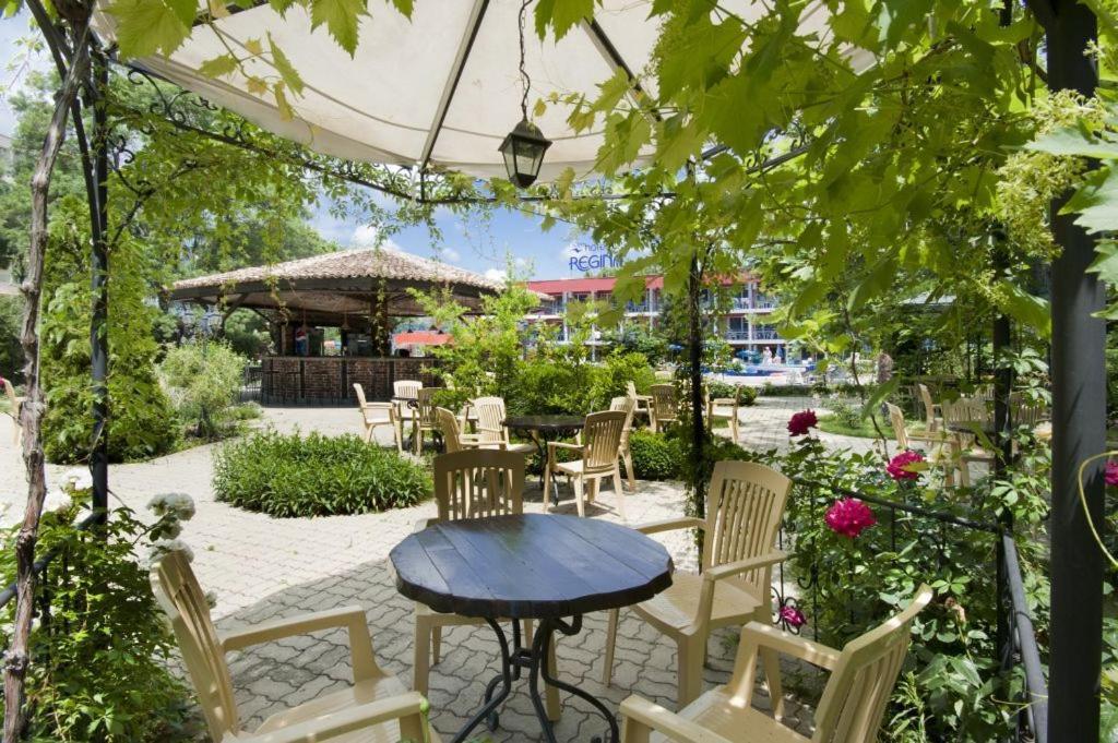 Regina Hotel Slăntjev Brjag Exteriör bild