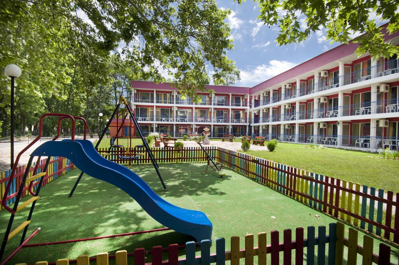 Regina Hotel Slăntjev Brjag Exteriör bild