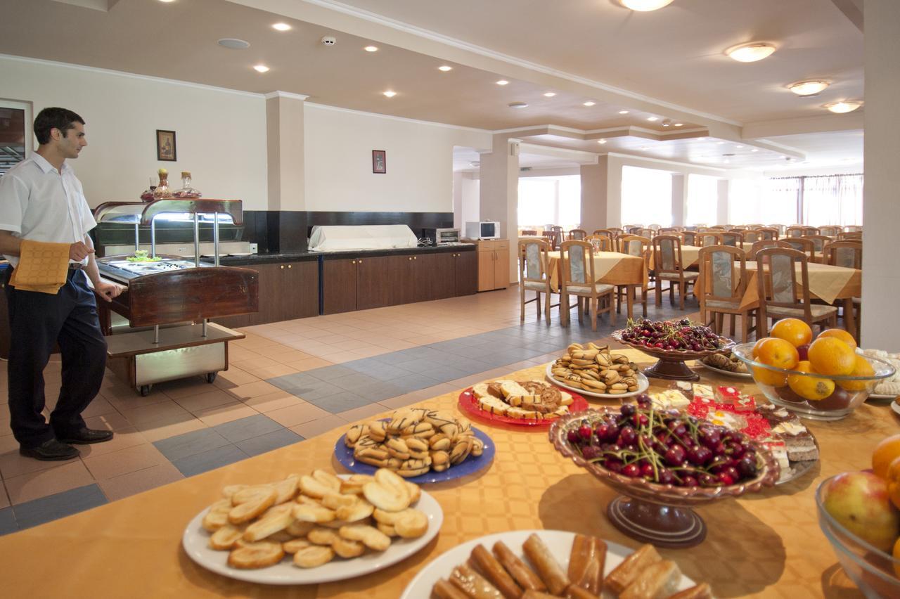 Regina Hotel Slăntjev Brjag Exteriör bild